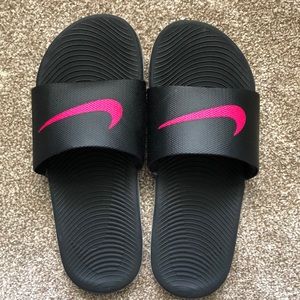 Nike Kawa Slides size 8